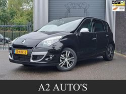 Zwart Gebruikt 2010 Renault Scénic III MPV | € 2.250 (Eerlijke prijs)