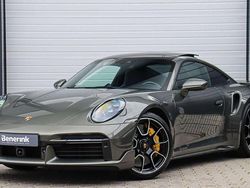 Groen Gebruikt 2023 Porsche 992 Coupé | € 279.992 (Goede deal)