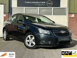 Zwart Gebruikt 2011 Chevrolet Cruze LS Sedan | € 3.199 (Eerlijke prijs)
