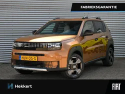 Bruin Nieuw 2025 Fiat Grande Panda La Prima SUV | € 26.495
