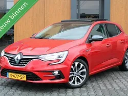 Rood Gebruikt 2021 Renault Mégane IV Bose Edition Hatchback | € 18.950 (Goede deal)