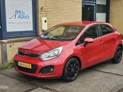 Rood Gebruikt 2012 Kia Rio Plus Hatchback | € 5.495 (Eerlijke prijs)
