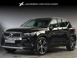 Zwart Gebruikt 2020 Volvo XC40 Inscription SUV | € 30.885 (Eerlijke prijs)