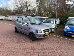 Paars (metallic) Gebruikt 2005 Opel Agila Hatchback | € 1.450 (Eerlijke prijs)