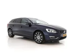 Blauw Gebruikt 2015 Volvo V60 Summum Stationwagen | € 10.445 (Eerlijke prijs)