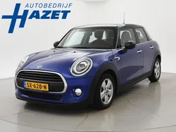 Blauw, metallic lak Gebruikt 2018 Mini Cooper Salt Hatchback | € 18.950 (Eerlijke prijs)