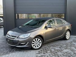 Grijs Gebruikt 2013 Opel Astra Cosmo Sedan | € 6.249 (Iets duurder)
