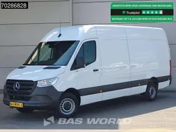 Wit Gebruikt 2023 Mercedes Sprinter Van | € 29.900