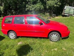 Rood Gebruikt 1998 VW Polo Stationwagen | € 1.300 (Eerlijke prijs)