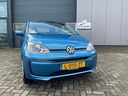 Blauw Gebruikt 2021 VW up! Hatchback | € 10.450 (Goede deal)