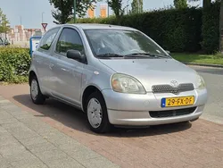Grijs Gebruikt 2000 Toyota Yaris Luna Hatchback | € 1.150 (Eerlijke prijs)