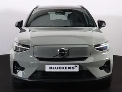Groen Gebruikt 2023 Volvo XC40 Plus SUV | € 41.900 (Eerlijke prijs)