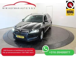 Zwart, metallic lak Gebruikt 2021 Skoda Superb Style Stationwagen | € 24.940 (Goede deal)