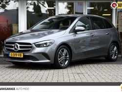 Grijs Gebruikt 2019 Mercedes B220 Premium MPV | € 26.845