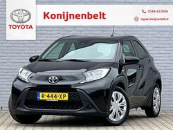 Zwart Gebruikt 2022 Toyota Aygo X Play SUV | € 12.995