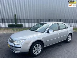 Grijs Gebruikt 2006 Ford Mondeo Futura Hatchback | € 1.199 (Eerlijke prijs)