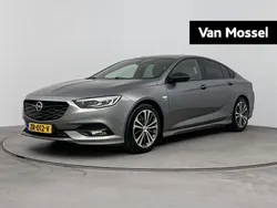Grijs Gebruikt 2019 Opel Insignia Exklusiv Hatchback | € 28.435 (Duur)