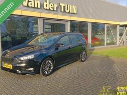 Zwart Gebruikt 2017 Ford Focus ST-Line Stationwagen | € 6.950 (Iets duurder)