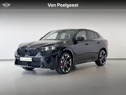 Saphirschwarz metallic (zwart metallic) Gebruikt 2024 BMW X2 M Sport SUV | € 54.895 (Eerlijke prijs)