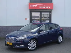 Blauw Gebruikt 2015 Ford Focus Titanium Hatchback | € 6.999 (Eerlijke prijs)