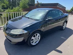 Zwart Gebruikt 2004 Renault Mégane Cabriolet Luxe Cabriolet | € 1.450 (Eerlijke prijs)