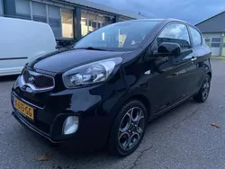 Zwart Gebruikt 2014 Kia Picanto 2 Hatchback | € 6.500 (Eerlijke prijs)