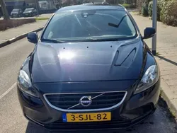 Zwart Gebruikt 2013 Volvo V40 Momentum Stationwagen | € 6.500 (Eerlijke prijs)
