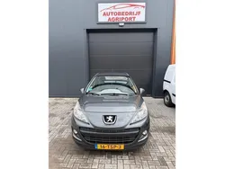 Grijs Gebruikt 2012 Peugeot 207 Urban Move Hatchback | € 3.949 (Eerlijke prijs)