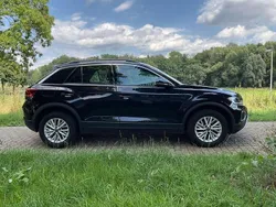 Zwart Gebruikt 2022 VW T-Roc Life SUV | € 27.950 (Goede deal)