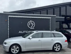 Grijs, metallic lak Gebruikt 2006 BMW 525 Executive Stationwagen | € 4.950 (Eerlijke prijs)