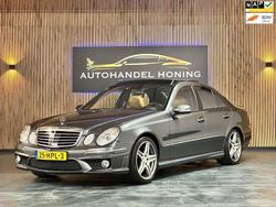 Grijs, metallic lak Gebruikt 2008 Mercedes E63 AMG AMG Sedan | € 21.500