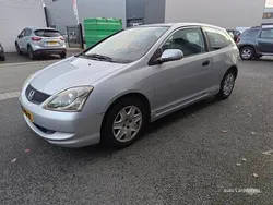 Grijs Gebruikt 2004 Honda Civic LS Hatchback | € 2.650 (Eerlijke prijs)