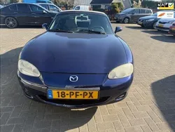 Blauw Gebruikt 2004 Mazda MX5 Exclusive Cabriolet | € 3.950