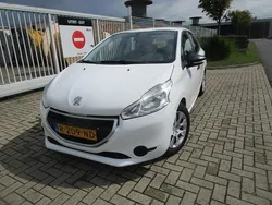 Wit Gebruikt 2014 Peugeot 208 Hatchback | € 2.950 (Super prijs)