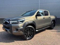 Bruin (metallic) Gebruikt 2021 Toyota HiLux Pickup | € 41.950 (Duur)