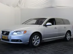 Grijs Gebruikt 2013 Volvo V70 Momentum Stationwagen | € 5.450