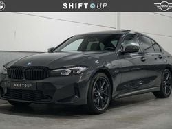 Grijs, metallic lak Gebruikt 2022 BMW 330e M Sport Sedan | € 43.940 (Duur)