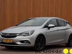 Grijs Gebruikt 2019 Opel Astra Edition Hatchback | € 12.940 (Goede deal)