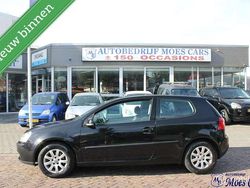 Zwart Gebruikt 2006 VW Golf V Business Hatchback | € 2.950 (Eerlijke prijs)