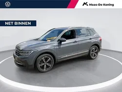 Grijs Gebruikt 2022 VW Tiguan Life SUV | € 31.940 (Goede deal)