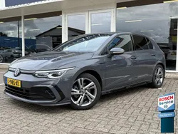 Grijs Gebruikt 2020 VW Golf VIII R-line Hatchback | € 23.995 (Eerlijke prijs)