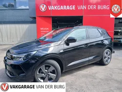 Zwart, metallic lak Gebruikt 2024 Opel Grandland X SUV | € 31.950 (Eerlijke prijs)