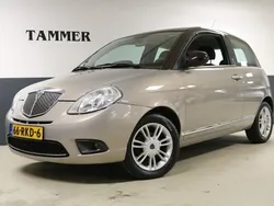 Beige, metallic lak Gebruikt 2011 Lancia Ypsilon Hatchback | € 4.950