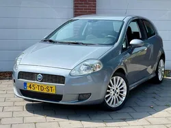 Grijs Gebruikt 2006 Fiat Grande Punto Sport Hatchback | € 1.499 (Eerlijke prijs)