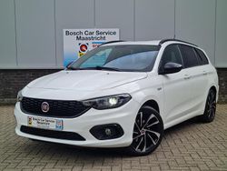 Wit, metallic lak Gebruikt 2020 Fiat Tipo S Stationwagen | € 15.798 (Eerlijke prijs)