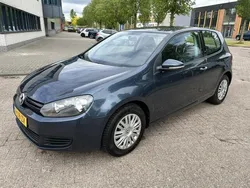 Blauw, metallic lak Gebruikt 2012 VW Golf VII Trendline Stationwagen | € 4.995 (Eerlijke prijs)