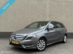 Grijs, metallic lak Gebruikt 2014 Mercedes B180 Ambition MPV | € 8.944 (Eerlijke prijs)
