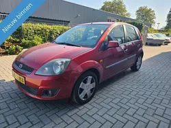 Oranje Gebruikt 2007 Ford Fiesta Hatchback | € 1.750 (Eerlijke prijs)