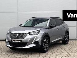 Grijs Gebruikt 2022 Peugeot e-2008 Allure SUV | € 20.940 (Eerlijke prijs)