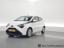 Wit Gebruikt 2021 Toyota Aygo X-play Hatchback | € 9.900 (Goede deal)